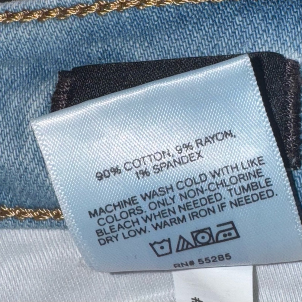 Express Light Blue Wash ‘70s Flare Mid Rise Jeans Size 12R NWT! - Picture 8 of 8